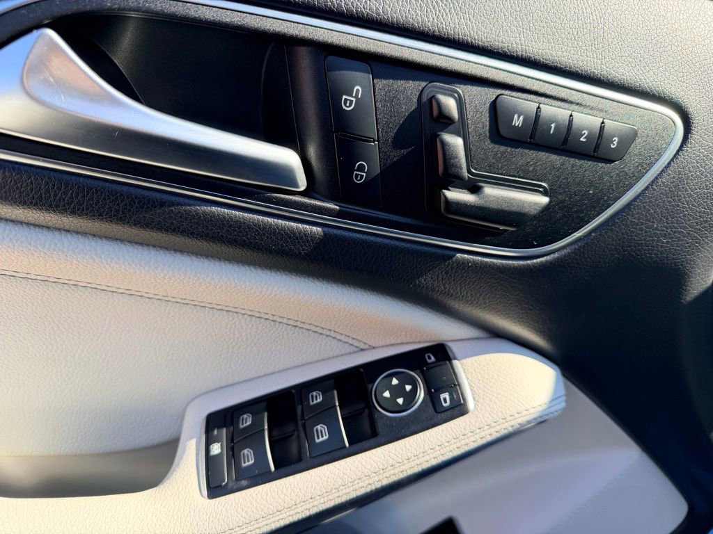 Used 2017 Mercedes-Benz GLA 250 4MATIC image 15