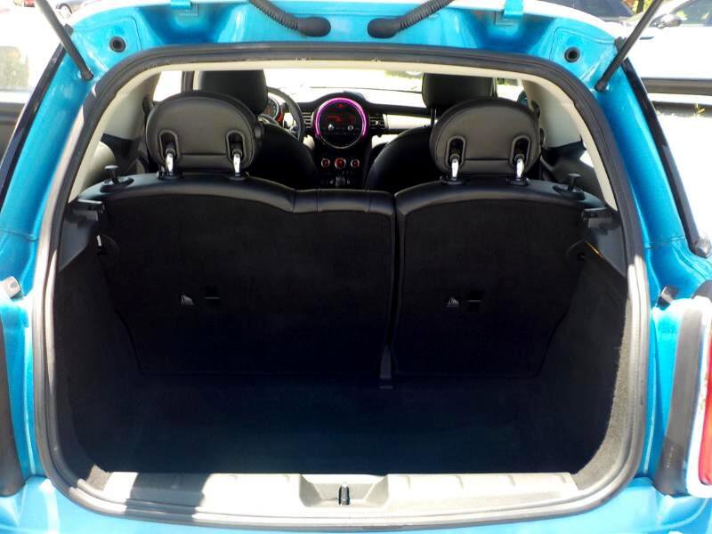 Used 2016 MINI Cooper 2-Door Hardtop image 18