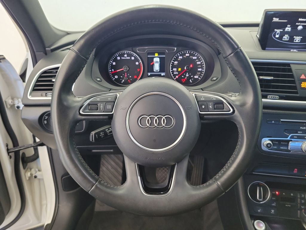 Used 2018 Audi Q3 2.0T Premium Plus w/ Premium Plus Package image 23