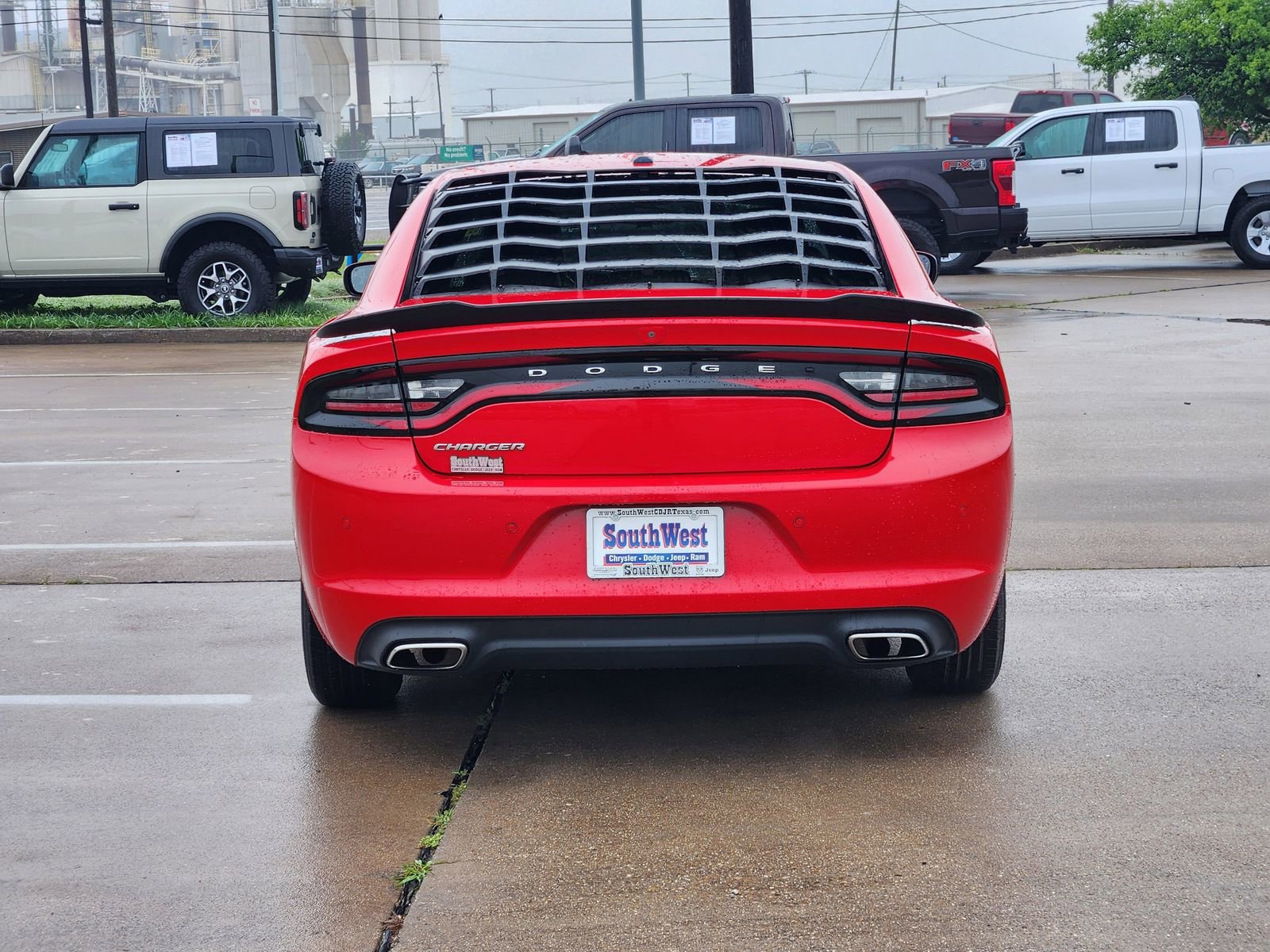 Used 2019 Dodge Charger SXT w/ Leather Interior Group RWD image 8