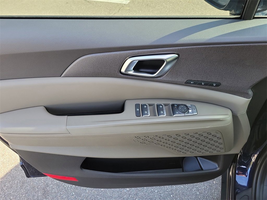 New 2026 Kia Carnival EX image 20