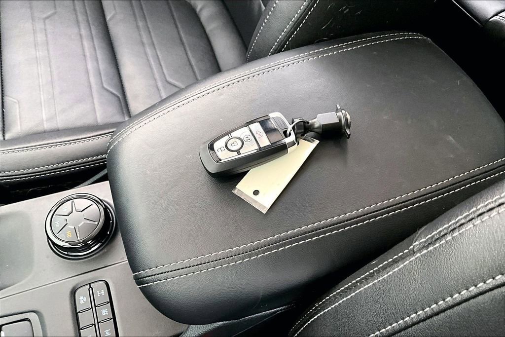 Used 2025 Ford Ranger Lariat w/ Trailer Tow Package image 14