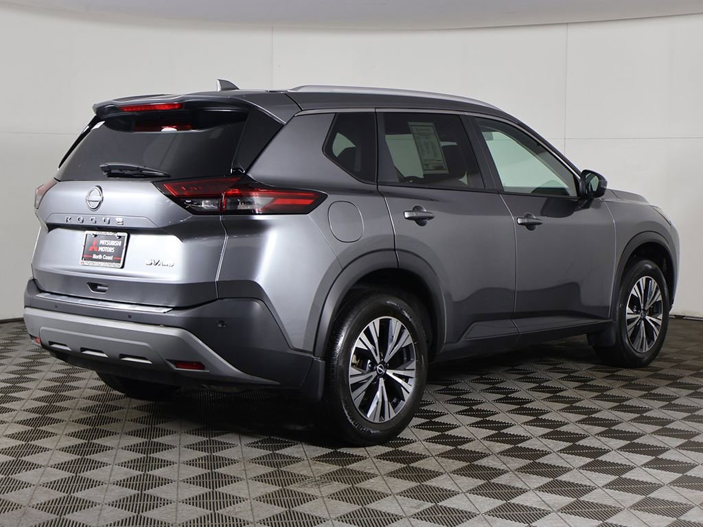 Used 2023 Nissan Rogue SV w/ SV Premium Package image 9