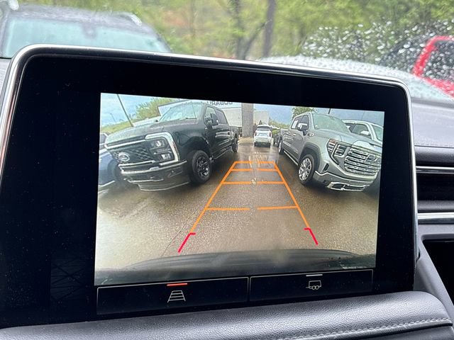 Used 2022 GMC Yukon XL SLE w/ Gmc Pro Safety Plus Package AWD/4WD image 17