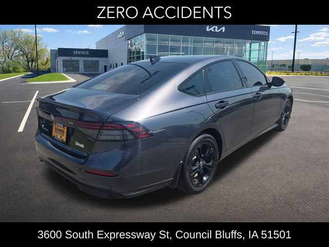 Used 2025 Honda Accord SE image 6