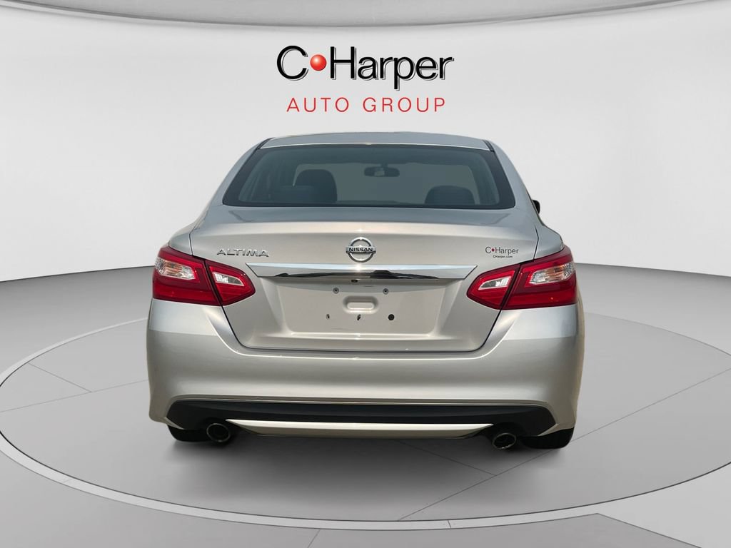 Used 2017 Nissan Altima 2.5 S w/ Power Driver Seat Package FWD image 4