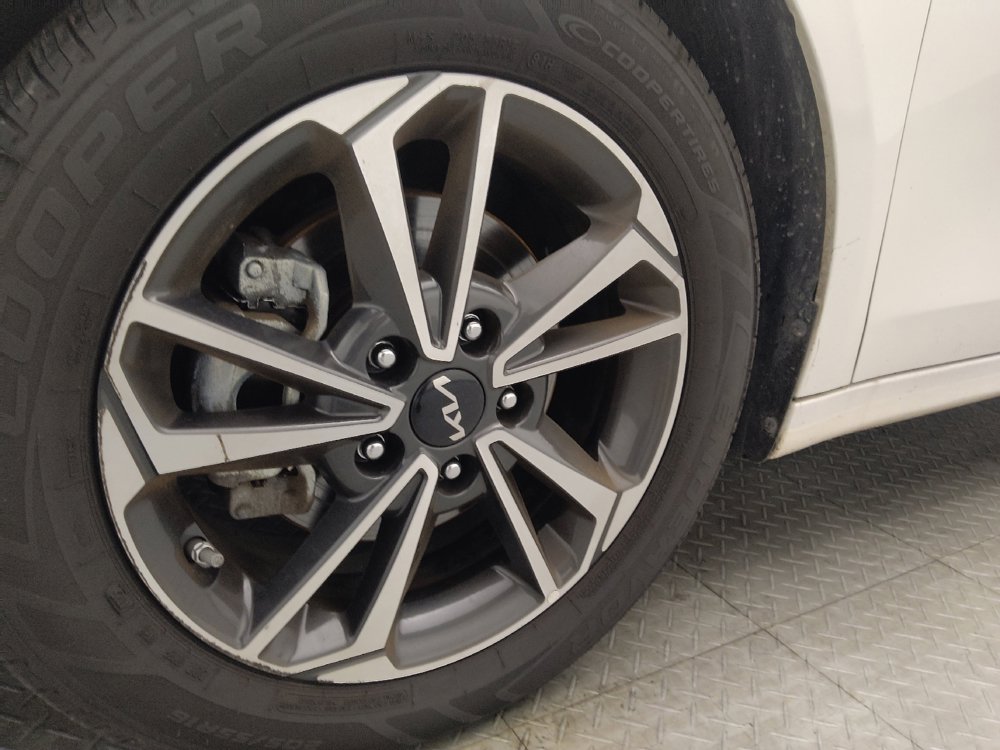 Used 2024 Kia Forte LXS FWD image 31