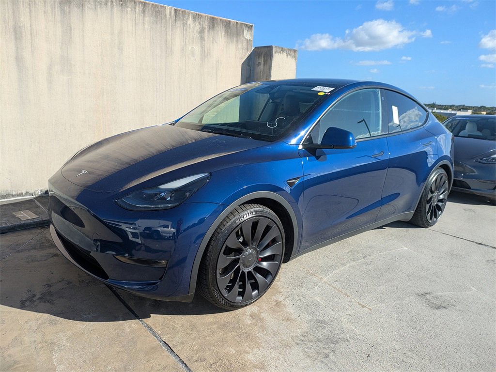 Used 2022 Tesla Model Y Performance image 9