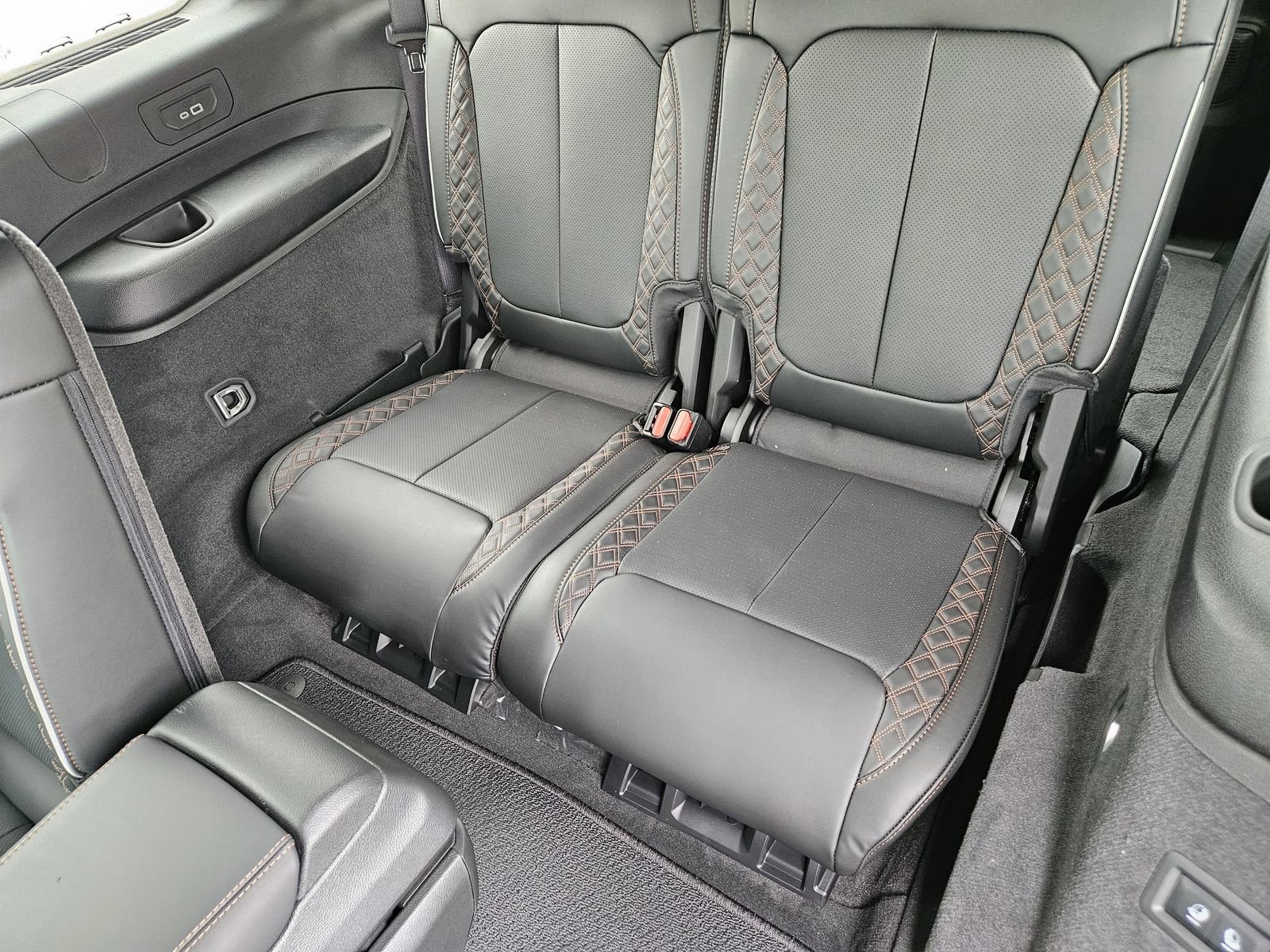 New 2026 Jeep Grand Cherokee L Summit AWD/4WD image 28