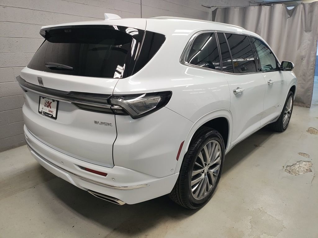 New 2026 Buick Enclave Avenir w/ Super Cruise Package image 2