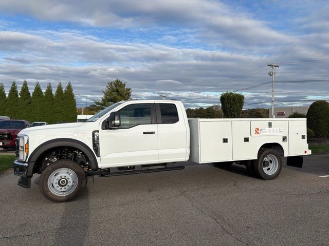 New 2025 Ford F450 XL w/ XL Chrome Package