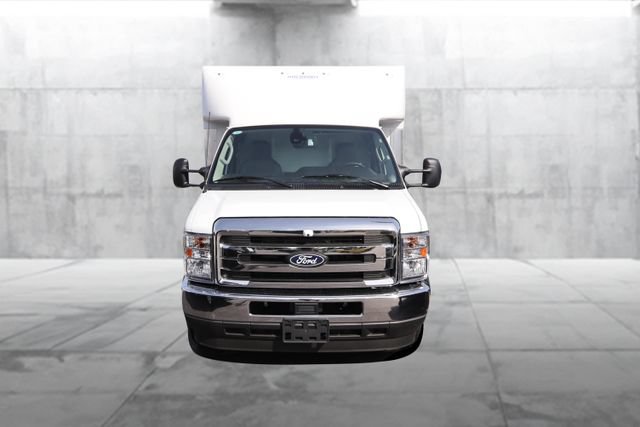 New 2027 Ford E-450 and Econoline 450 Super Duty w/ Power Equipment Group RWD image 3