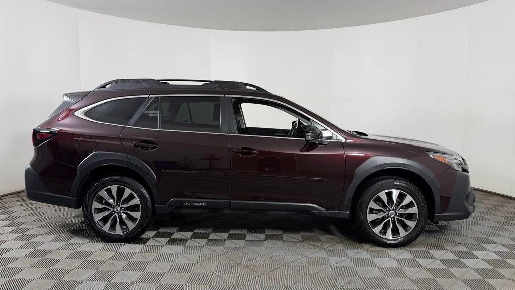 Used 2024 Subaru Outback Limited AWD/4WD image 10