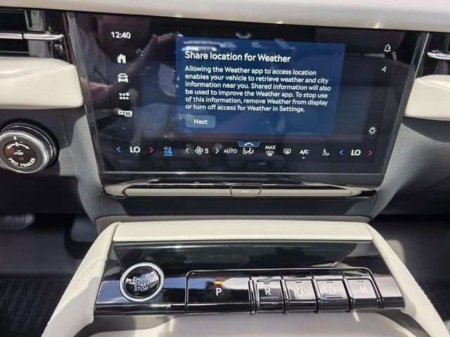 New 2025 Lincoln Navigator Reserve AWD/4WD image 11