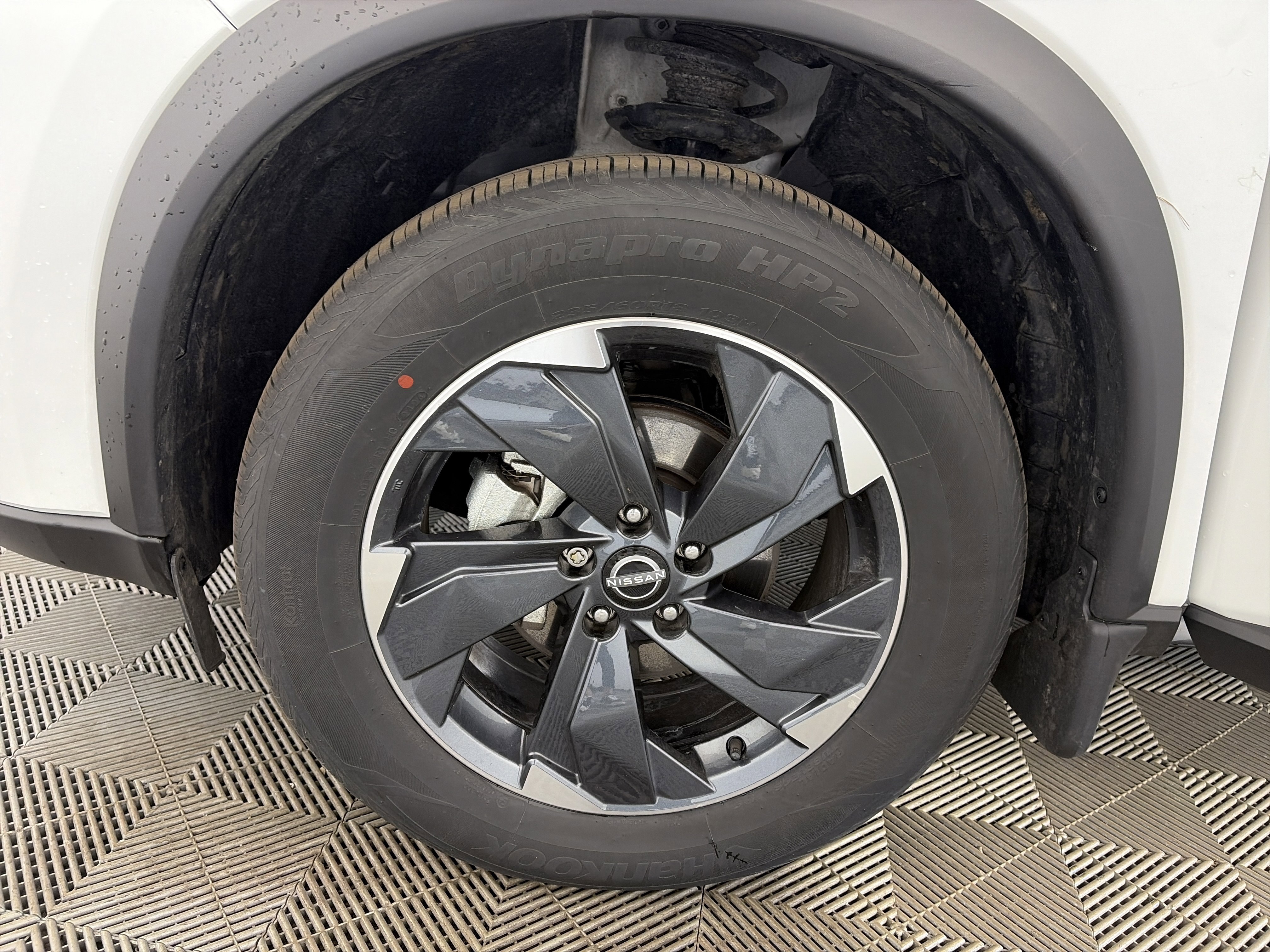 Certified 2025 Nissan Rogue SV image 13