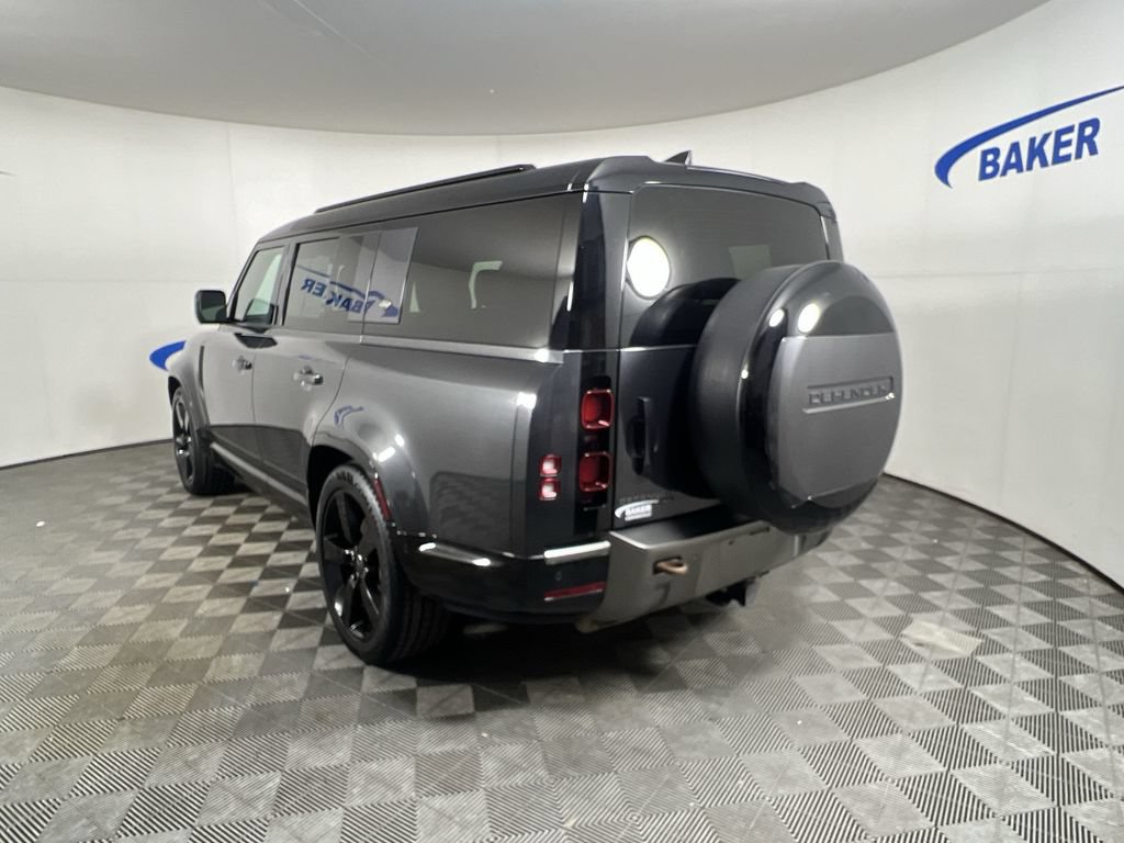 Used 2023 Land Rover Defender 130 X-Dynamic SE AWD/4WD image 7