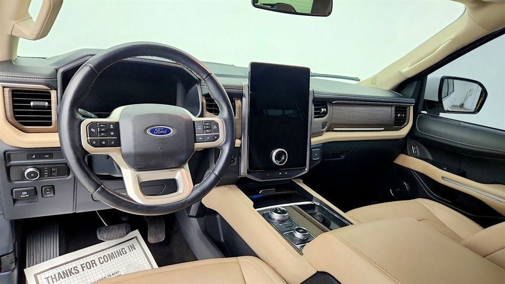 Used 2022 Ford Expedition Limited AWD/4WD image 12