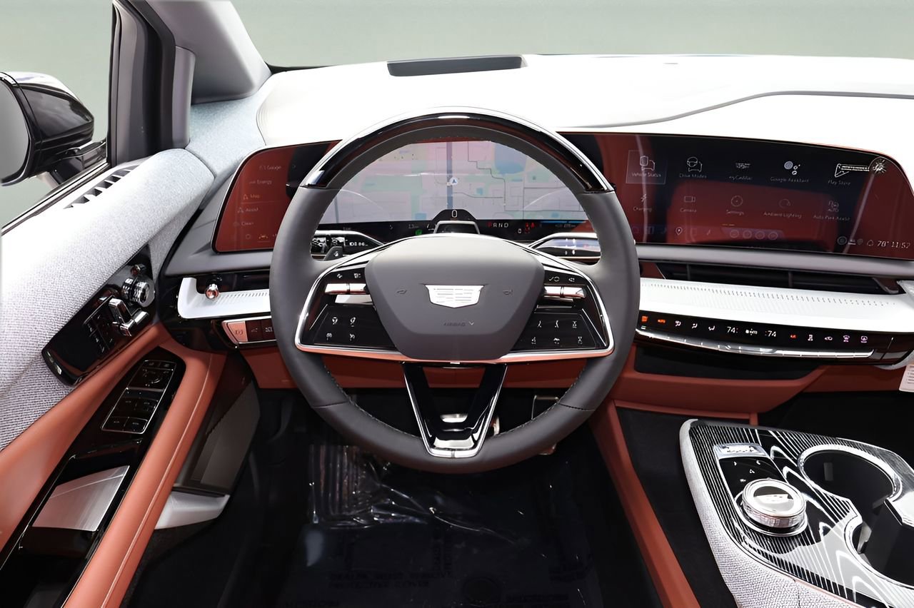 New 2026 Cadillac Optiq Sport 2 RWD image 15