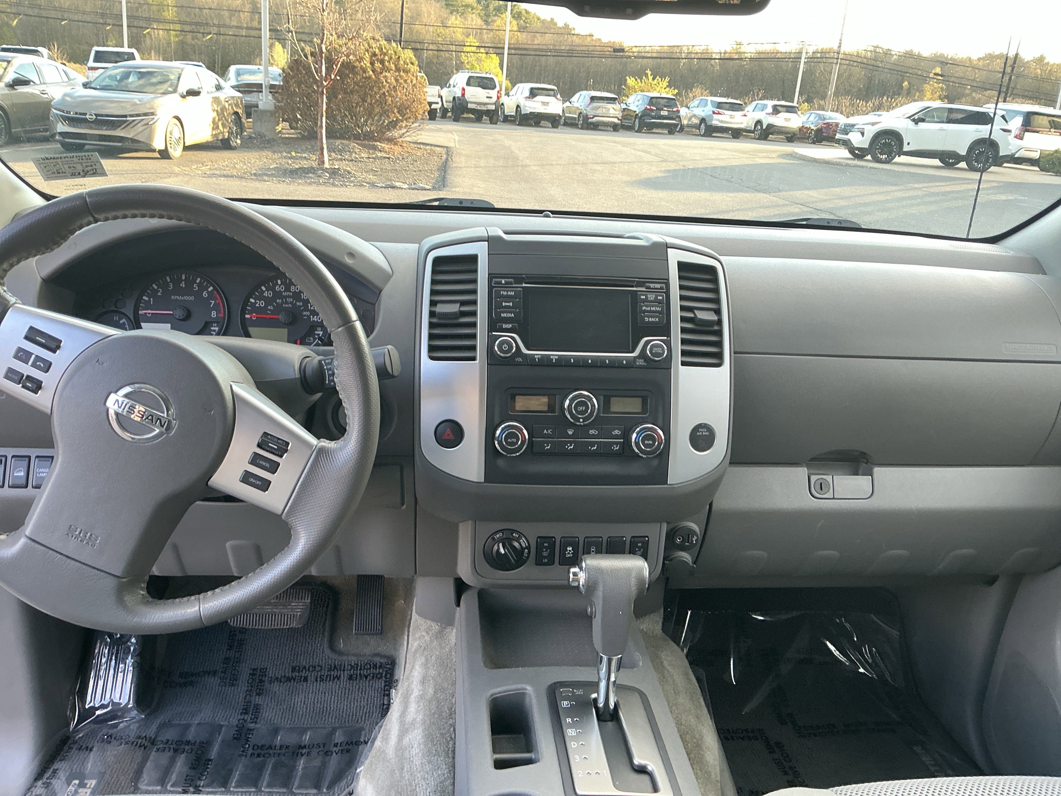 Used 2018 Nissan Frontier SV w/ Value Truck Package AWD/4WD image 11