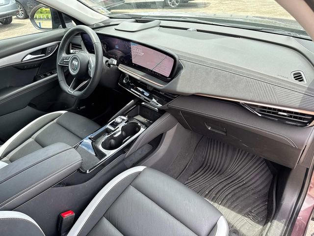 Used 2025 Buick Envision Sport Touring image 32