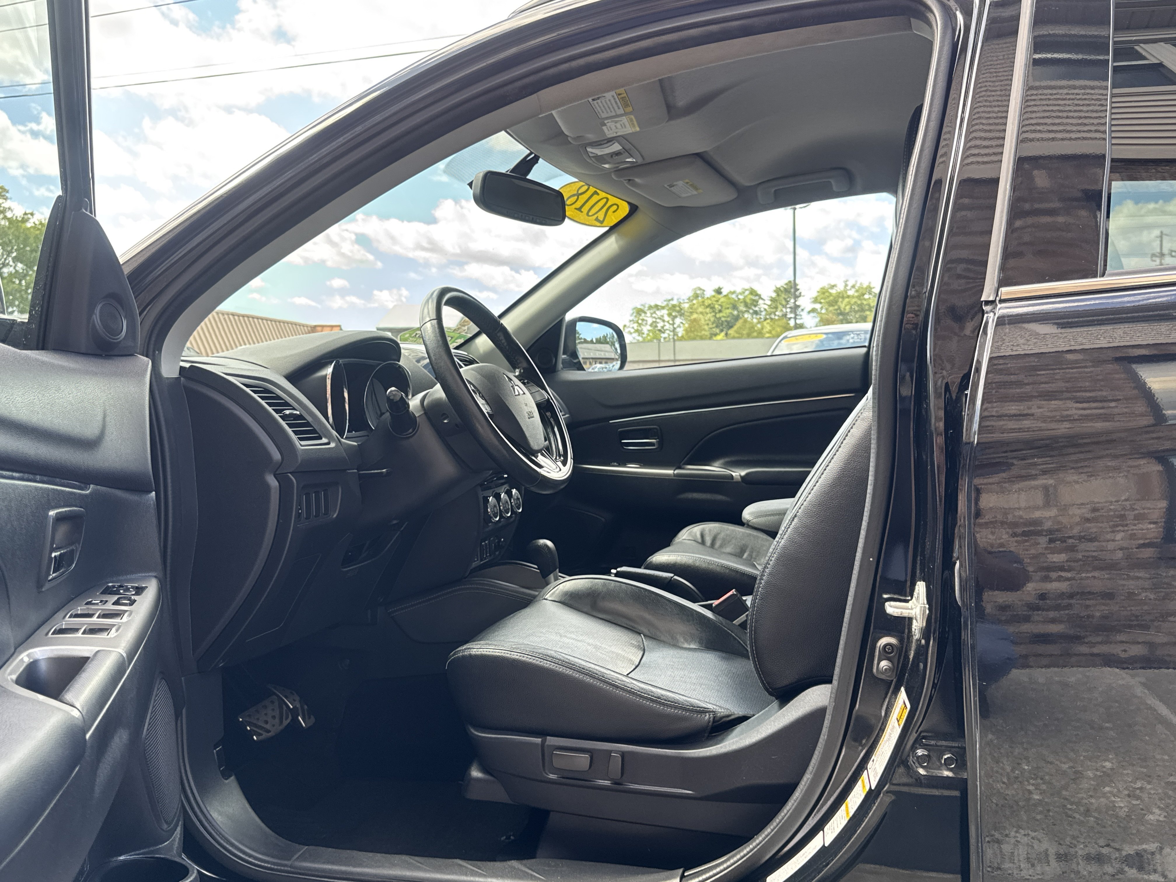 Used 2018 Mitsubishi Outlander Sport SEL AWD/4WD image 6