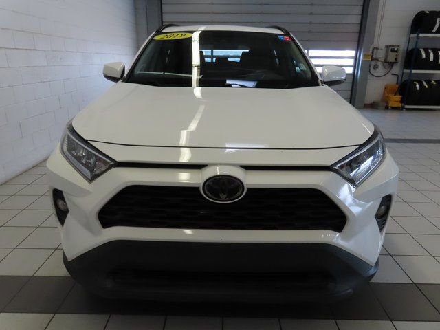 Used 2019 Toyota RAV4 XLE Premium image 19