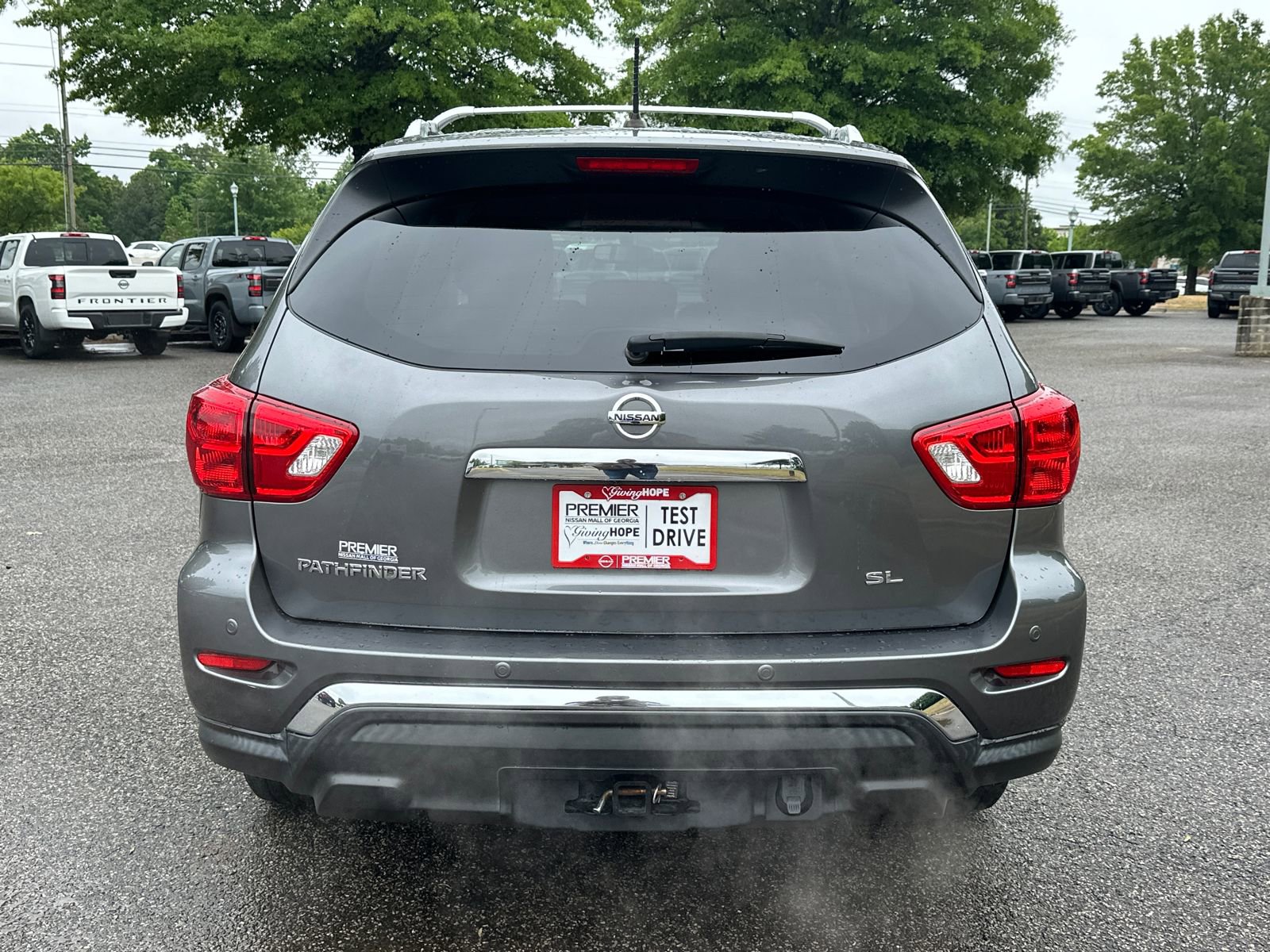 Used 2017 Nissan Pathfinder SL w/ SL Tech Package FWD image 5