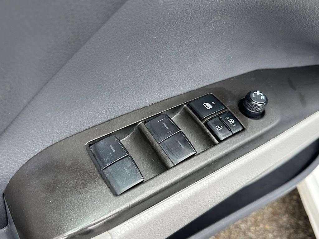 Certified 2023 Toyota Camry SE image 13