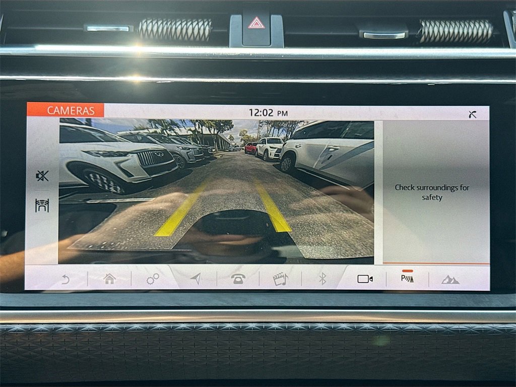 Used 2020 Land Rover Range Rover Velar R-Dynamic S image 15