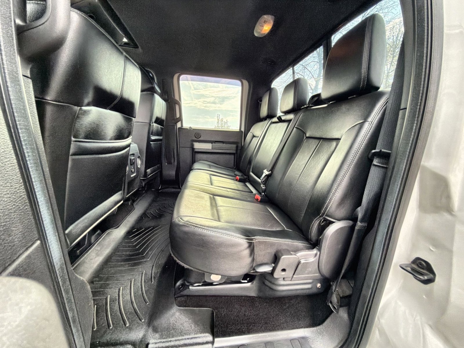 Used 2016 Ford F250 Lariat w/ Lariat Ultimate Package image 32