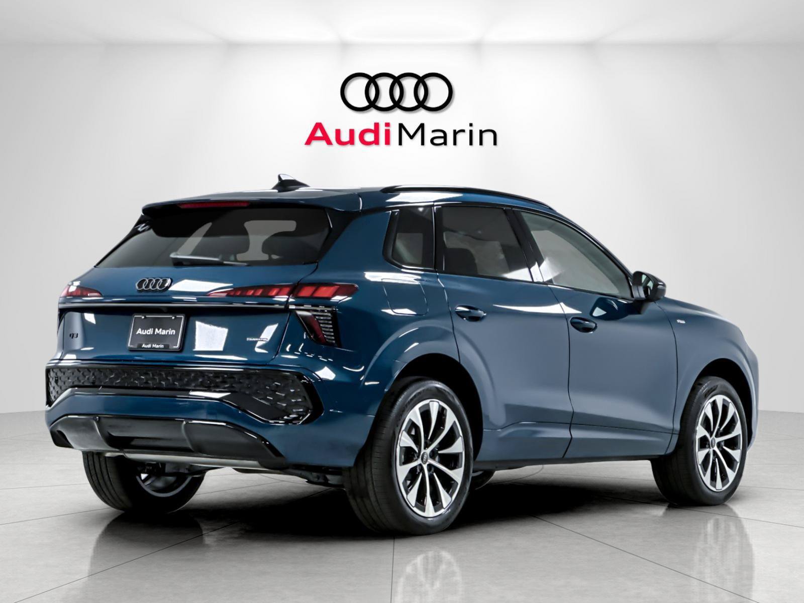 New 2026 Audi Q3 quattro 2.0T AWD/4WD image 5