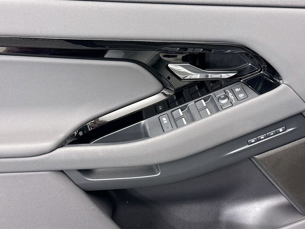 Certified 2025 Land Rover Range Rover Evoque S image 22