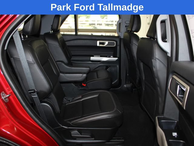Used 2023 Ford Explorer XLT w/ Equipment Group 202A AWD/4WD image 26