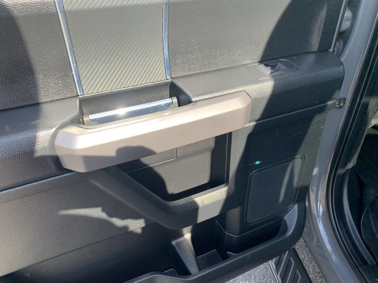 Used 2018 Ford F150 XLT w/ Equipment Group 302A Luxury image 23