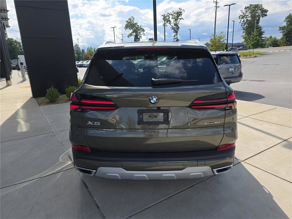 Used 2025 BMW X5 xDrive40i w/ Climate Comfort Package image 5