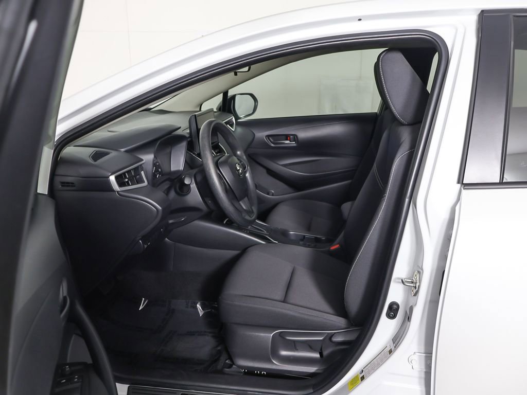 Used 2024 Toyota Corolla LE FWD image 25