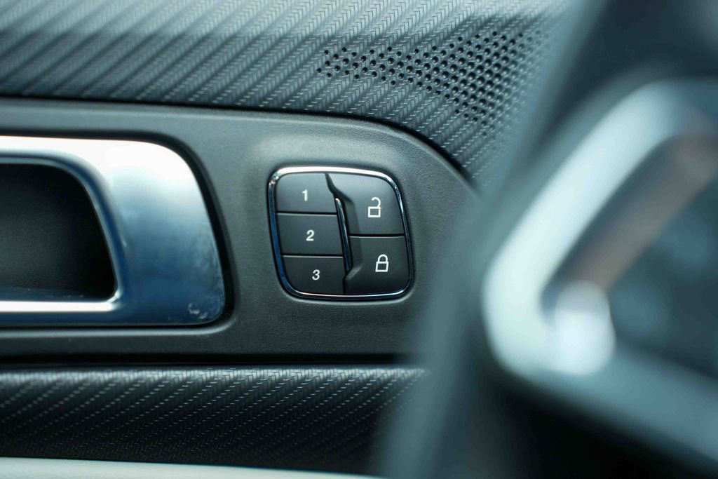 Used 2025 Ford Mustang Premium RWD image 28