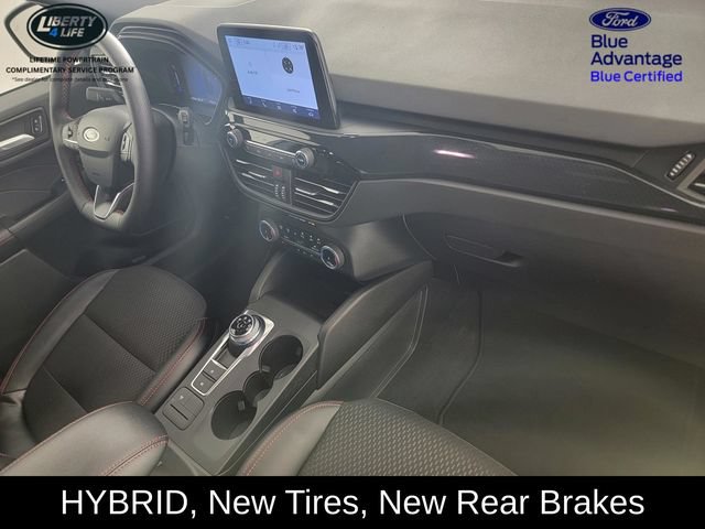 Certified 2024 Ford Escape ST-Line Select AWD/4WD image 19