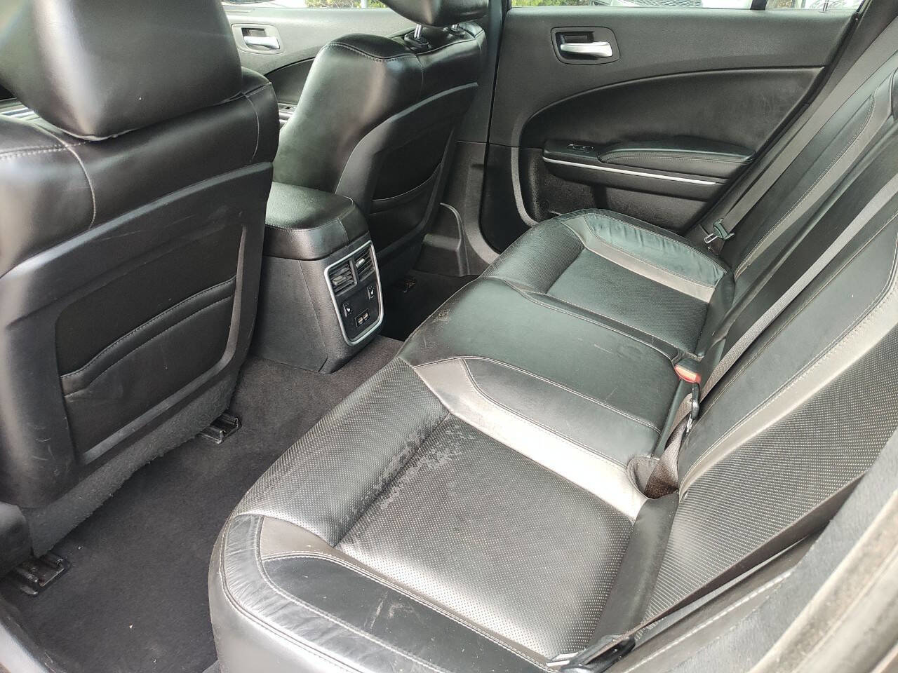 Used 2020 Dodge Charger SXT w/ Leather Interior Group image 30