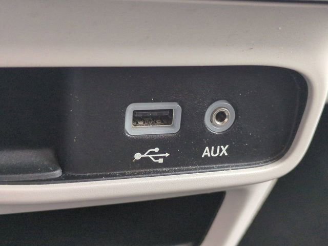 Used 2018 Chrysler Pacifica Touring w/ Security Group image 21