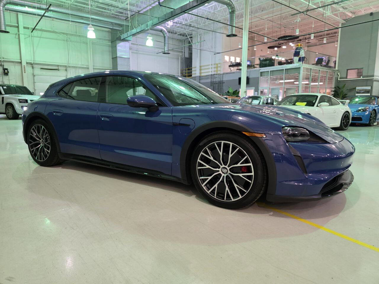 Used 2023 Porsche Taycan 4S image 5