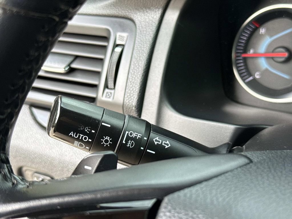 Used 2019 Honda Pilot Touring image 45