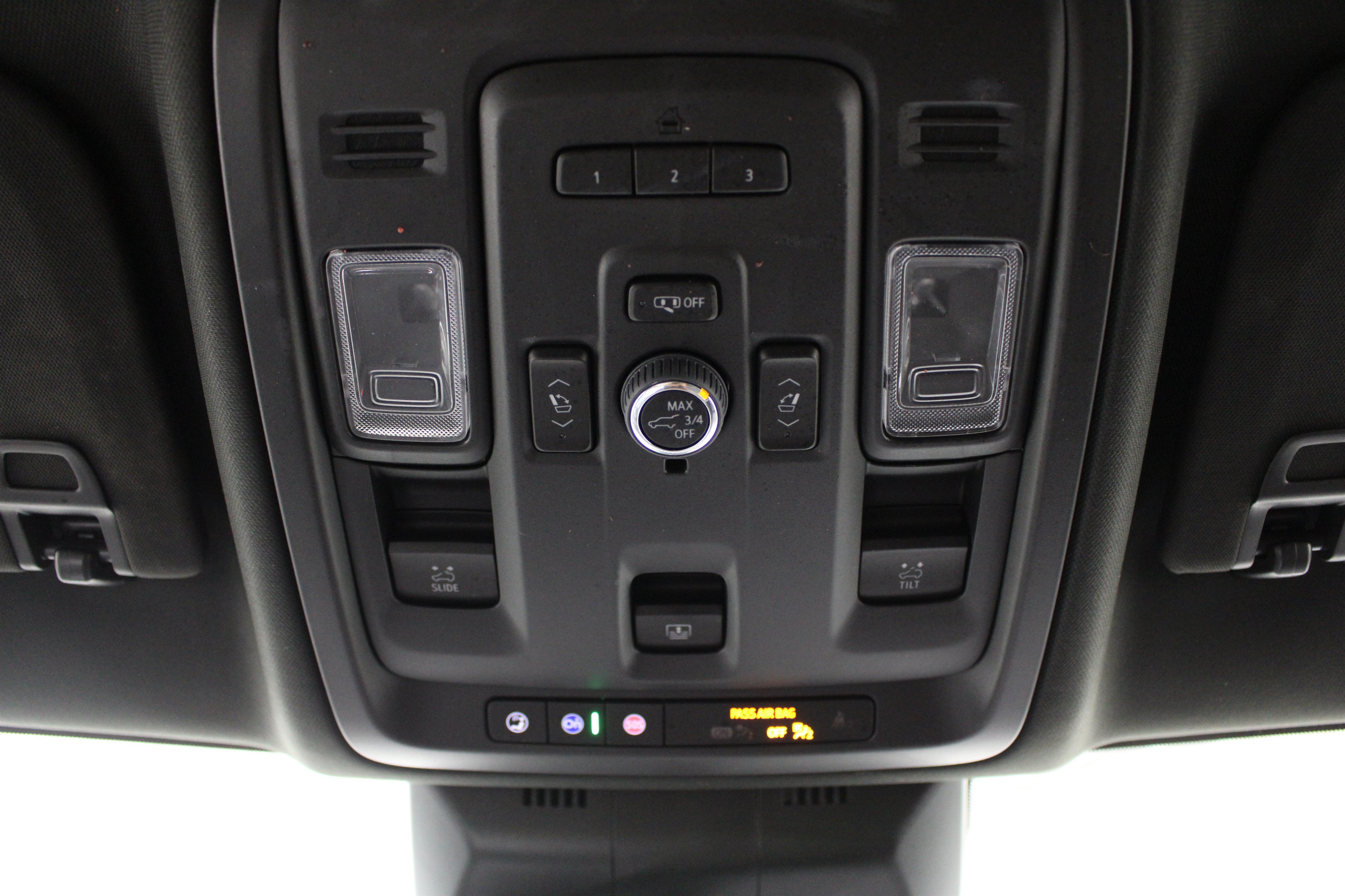 Certified 2024 Cadillac Escalade Premium Luxury w/ Performance Package AWD/4WD image 21