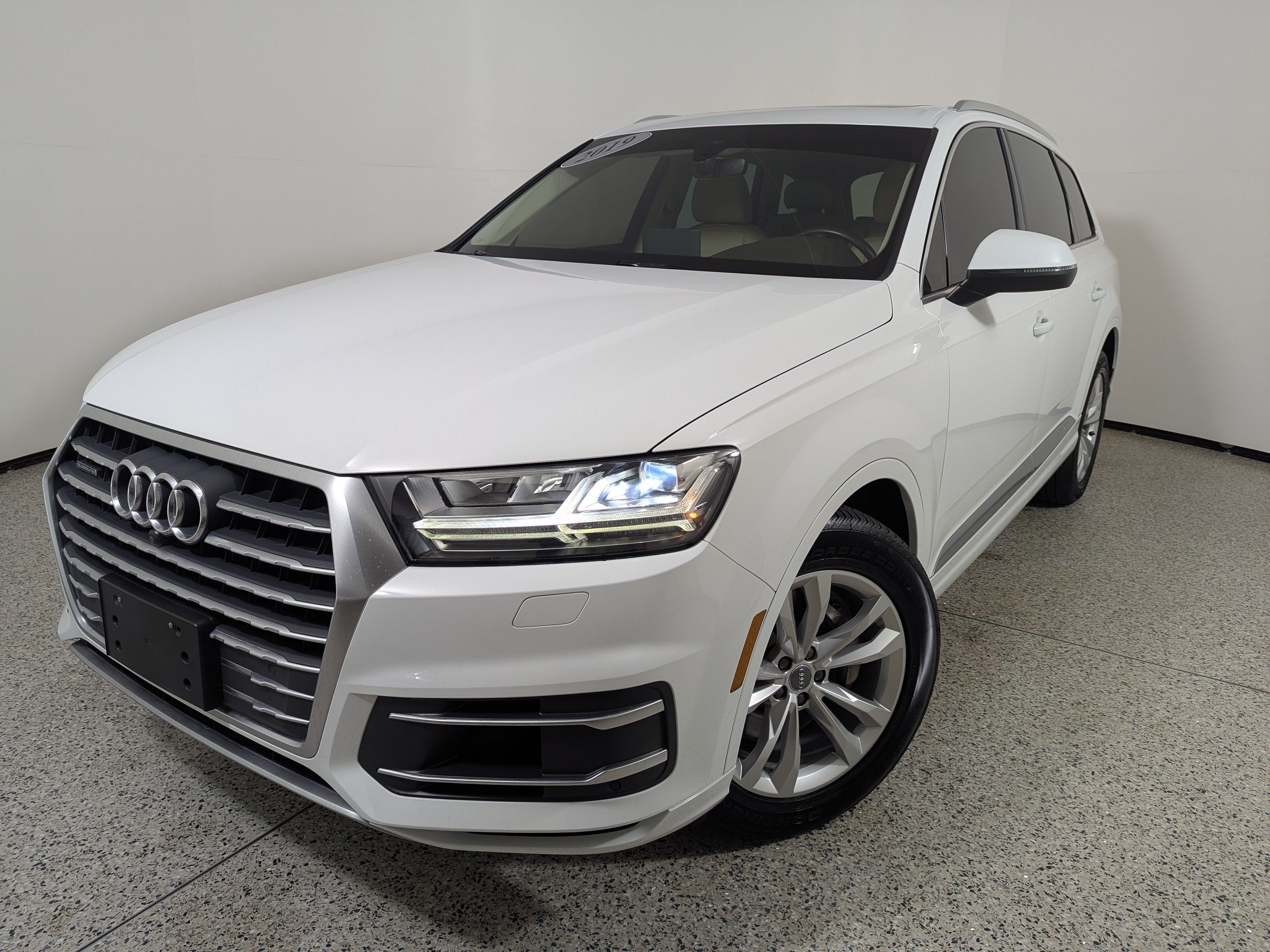 Used 2019 Audi Q7 3.0T Premium Plus w/ Premium Plus Package AWD/4WD image 23