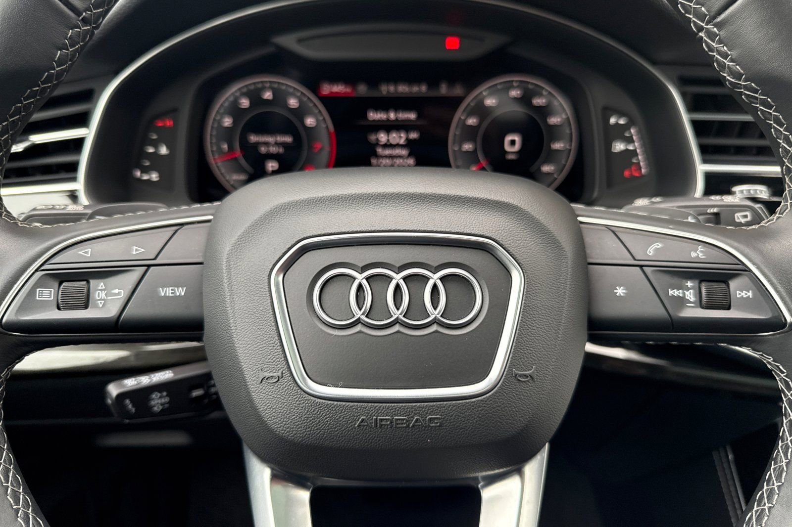 Used 2025 Audi Q7 3.0T Premium Plus image 24