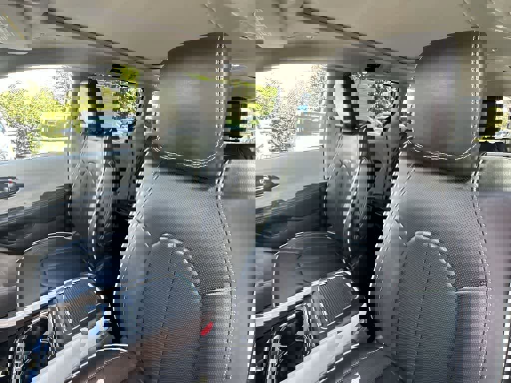 Used 2022 Chrysler Pacifica Limited image 14