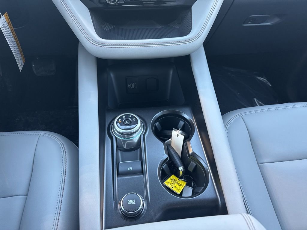 New 2026 Ford Explorer Active w/ Active Comfort Package image 18