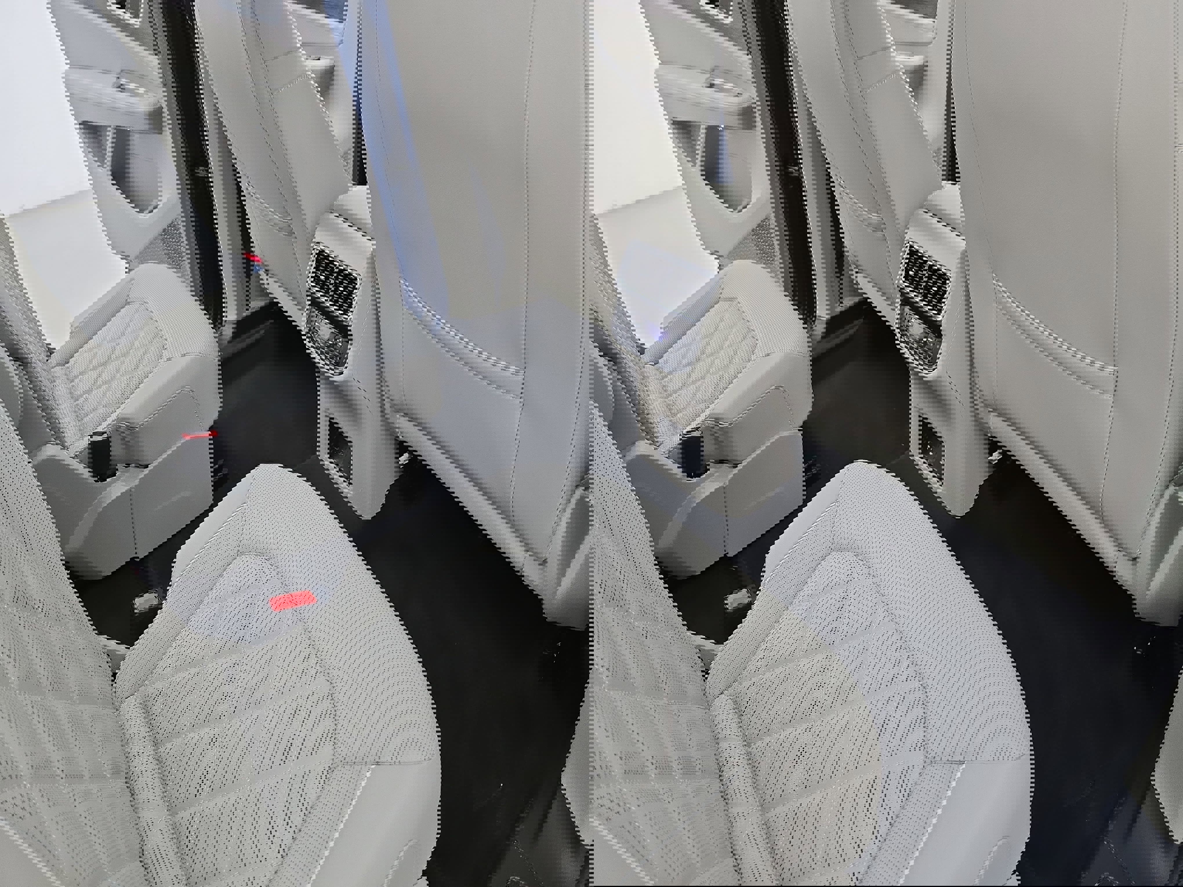 Certified 2025 Volkswagen Atlas SEL Premium R-Line image 11