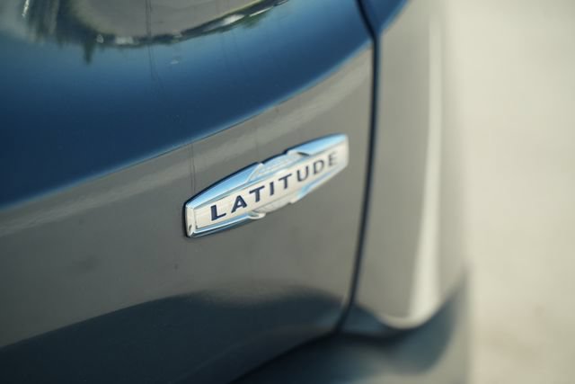Used 2022 Jeep Renegade Latitude AWD/4WD image 44