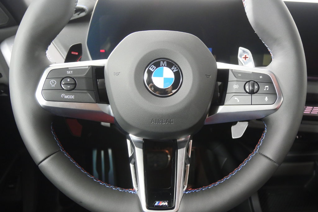 Used 2026 BMW M235i xDrive w/ Technology Package AWD/4WD image 18